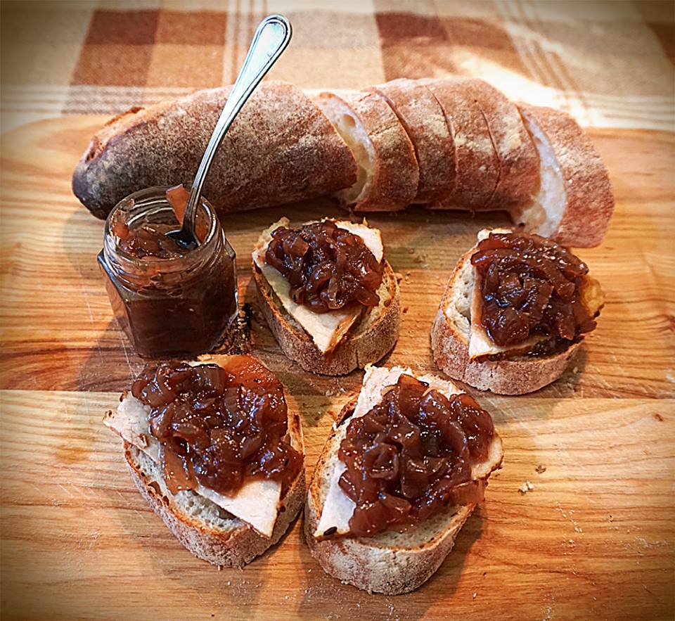 Цибульковий конфітюр з мускатом і яблучком. Покроковий рецепт з фото