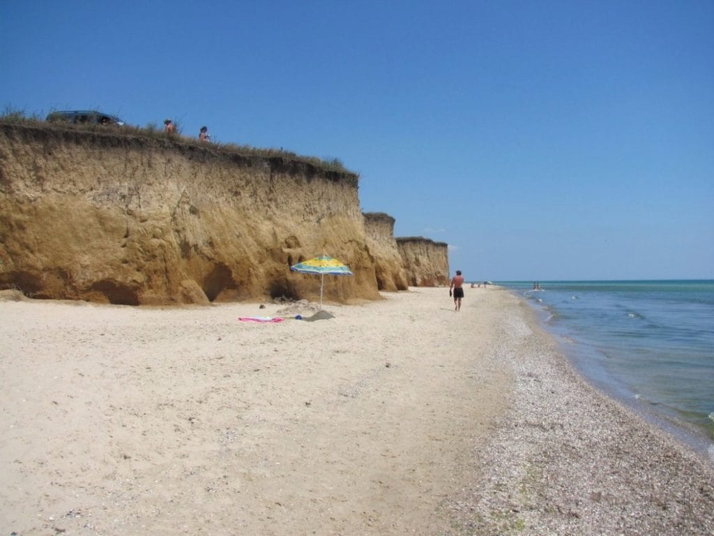 Куди поїхати на море в Україні: міста, села і дикі пляжі