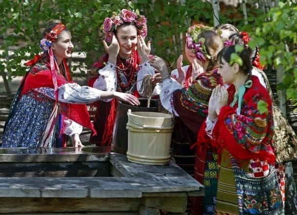 Обливаний понеділок – не просто день бешкетників: історія, традиції свята