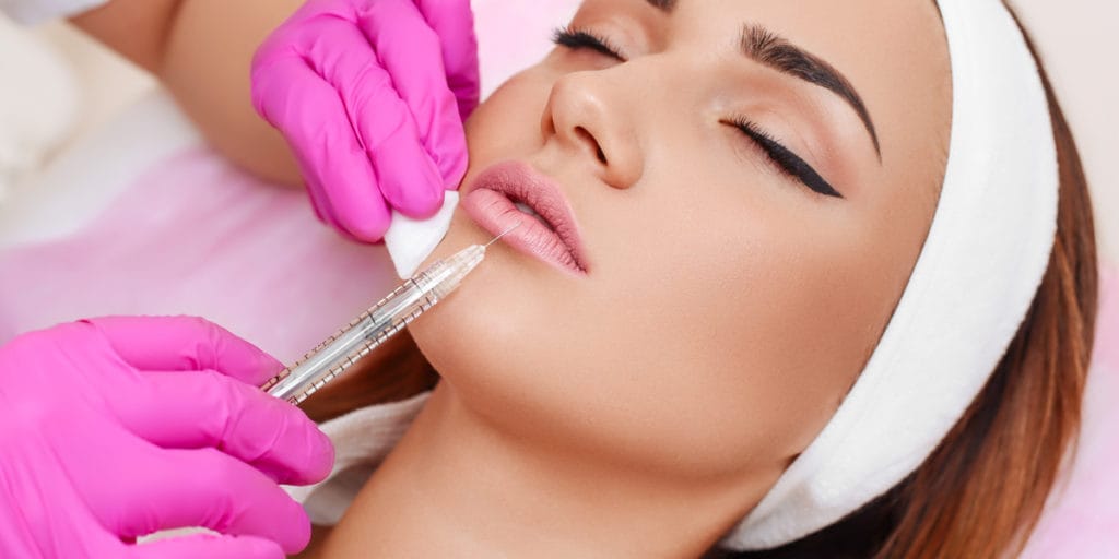 Уколи краси: наскільки безпечний та ефективний їх результат?