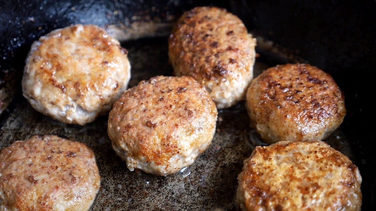 Незрівнянні ГРЕЧАНИКИ з м’ясним фаршем і соусом! Смакують завжди! Гречаники в томатному соусі - рецепт