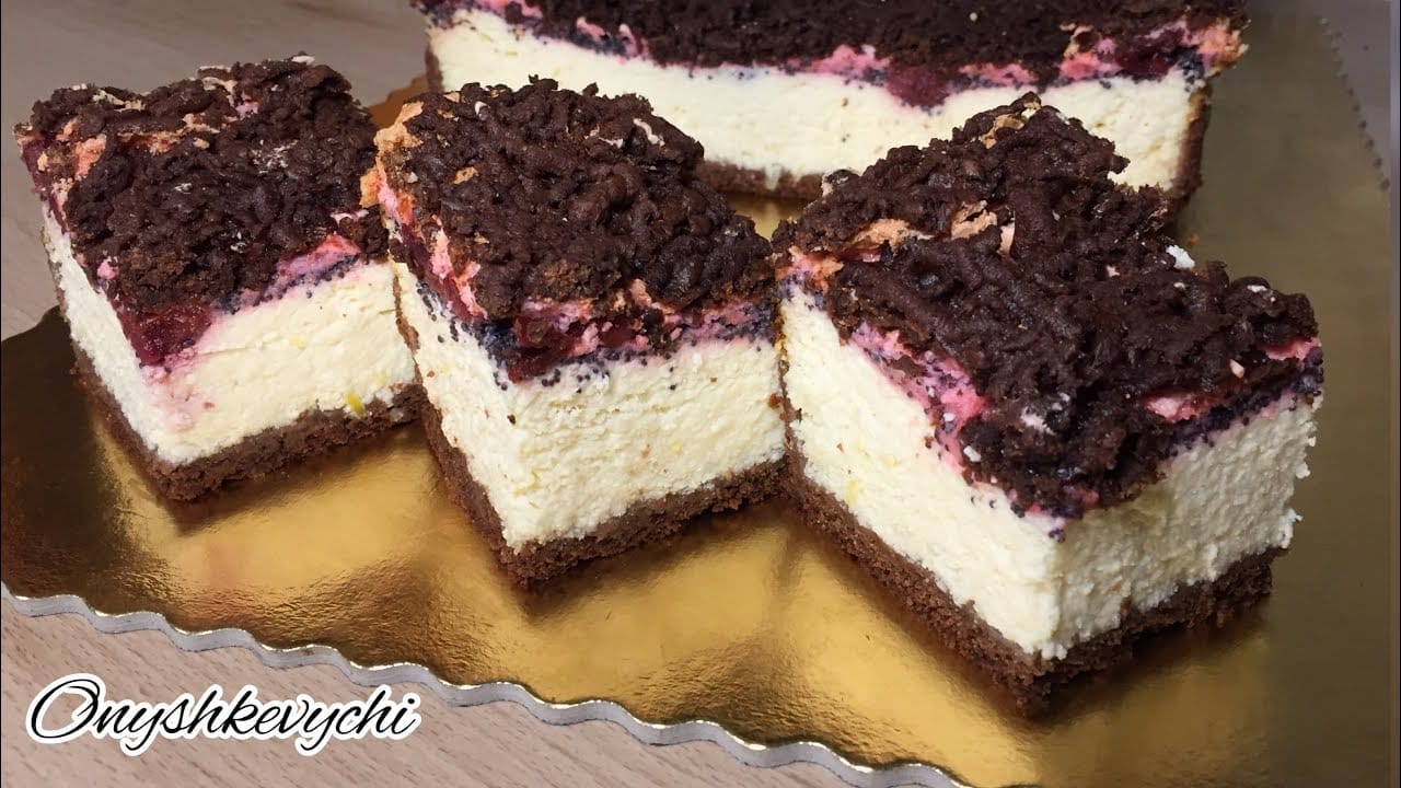 Сирник МЕЛАНКА. Найніжніший сирник з шоколадним смаком, вишнями і маком