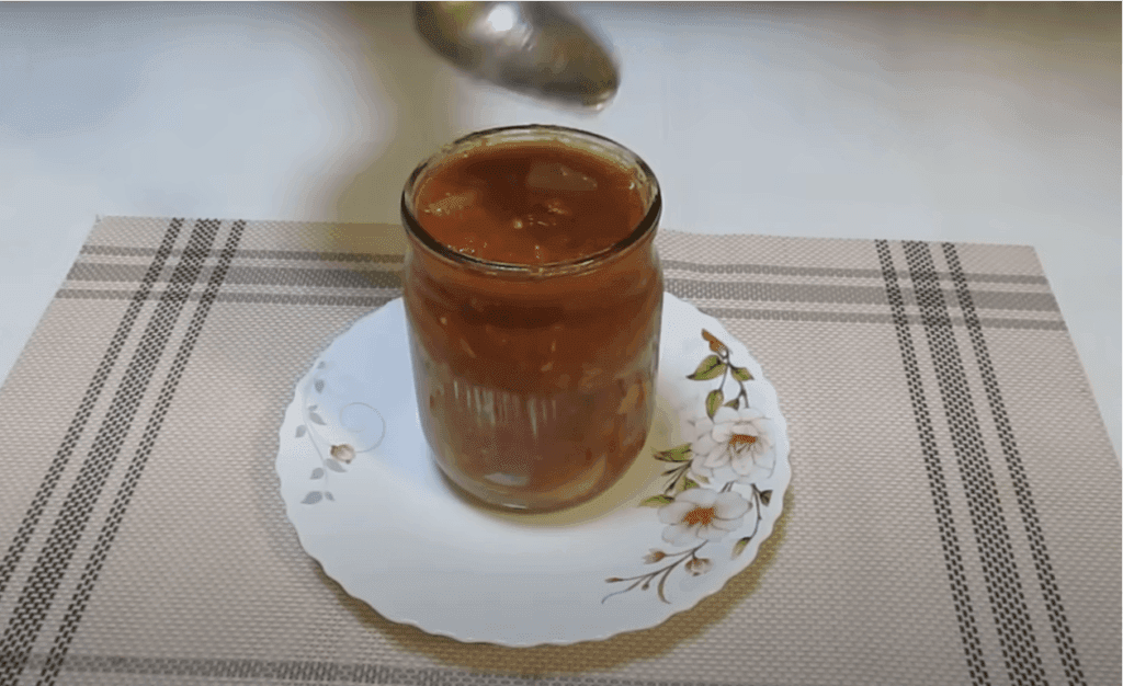Для мене це закрутка з кабачків на зиму №1. Кабачки в соусі з помідорів та перцю