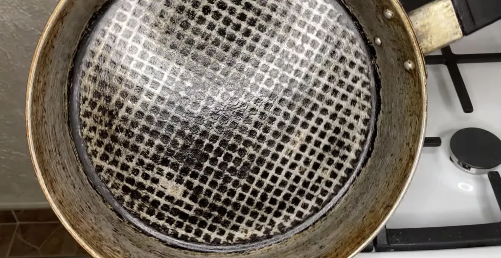 Що робити, аби сковорода не пригорала